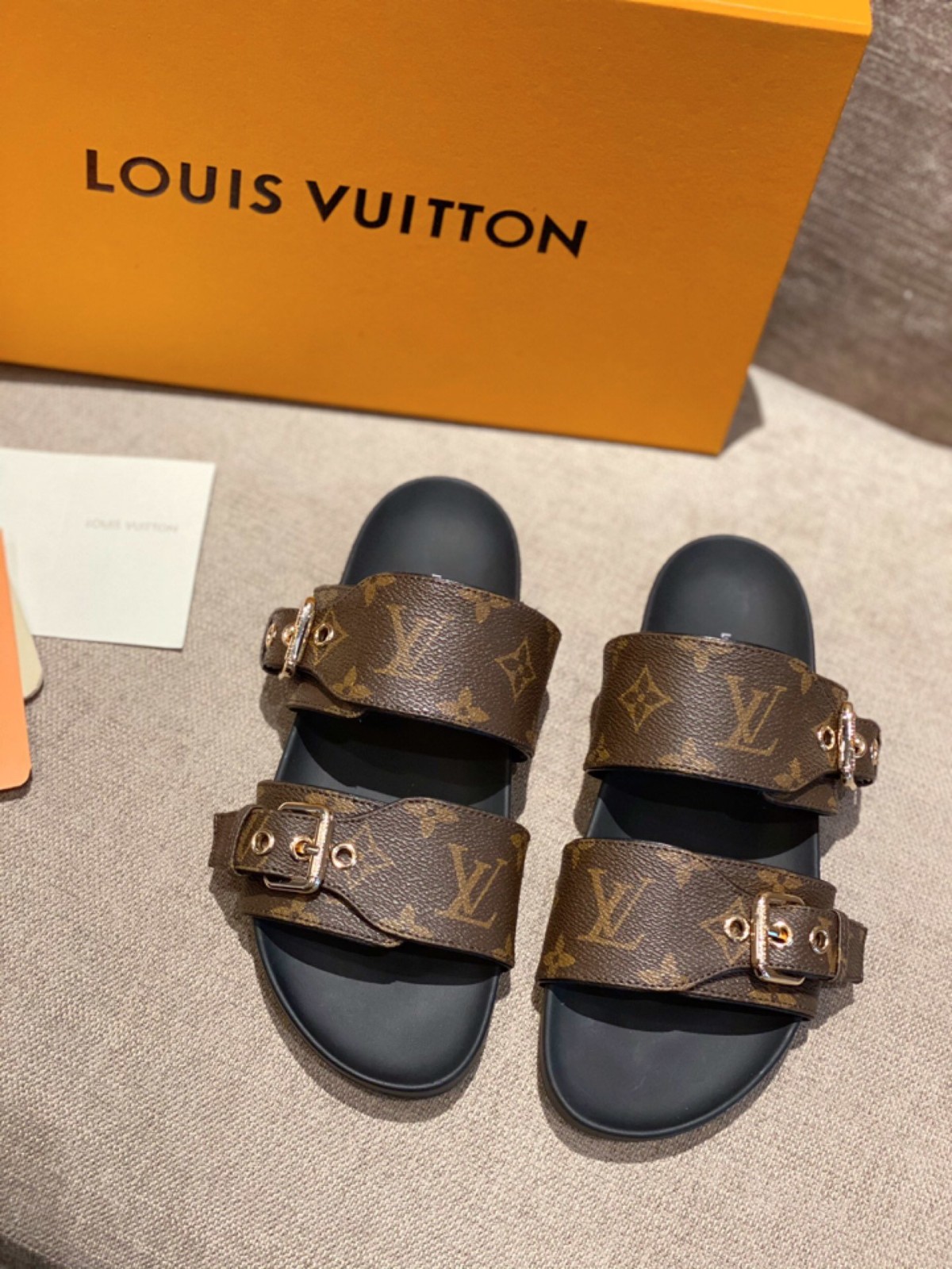 113 036#001-LV-shoes-01-Yupoo-2021SS
