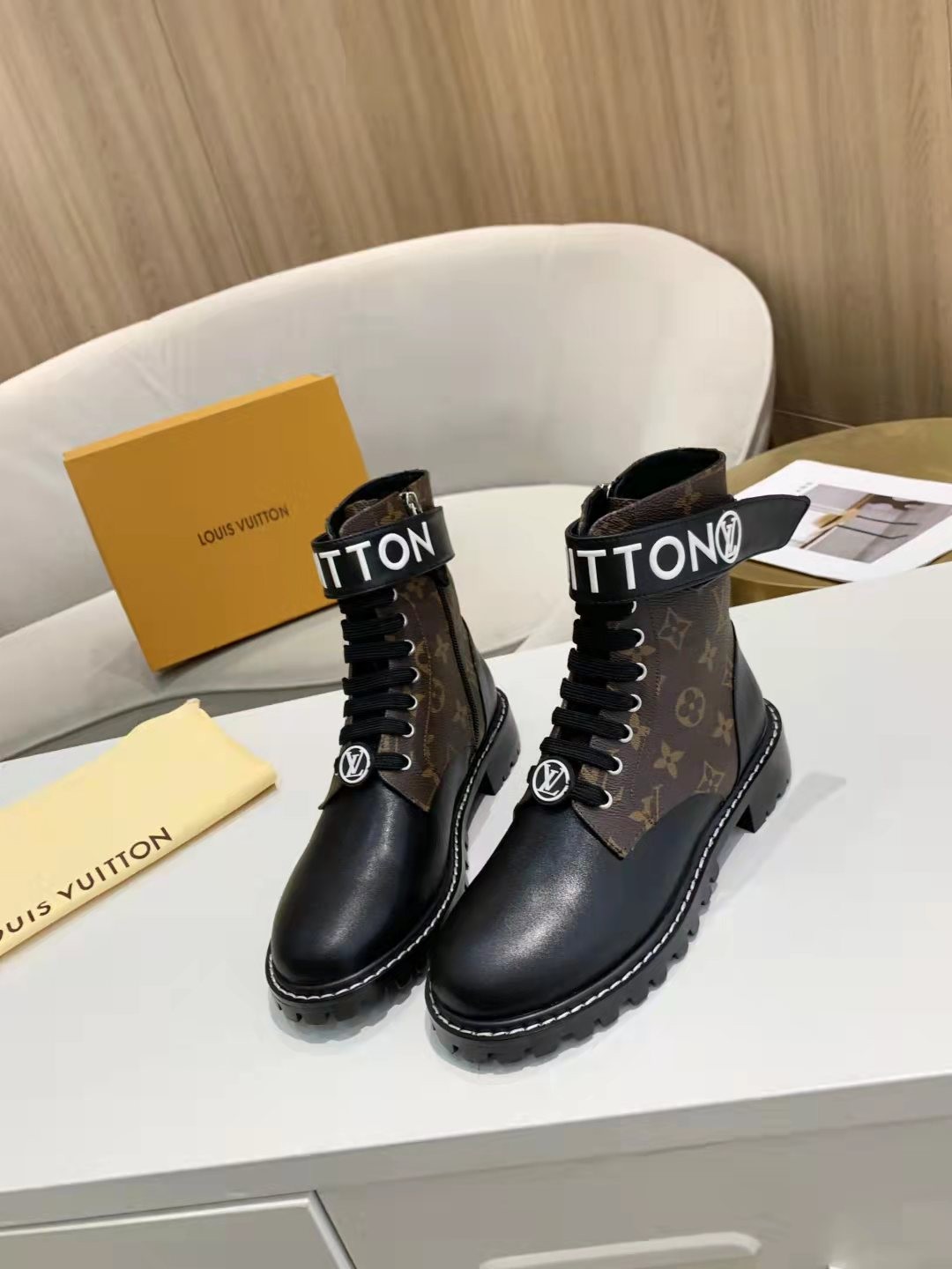 058 005#001-LV-shoes-04-Yupoo-2021SS