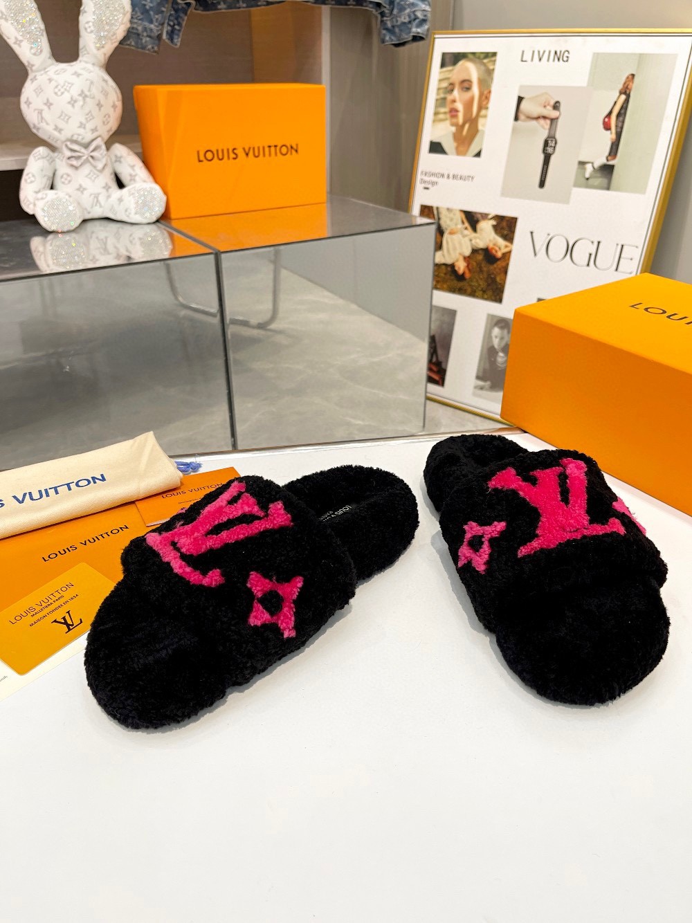 111 024#001-LV-shoes-06-Yupoo-2022SS