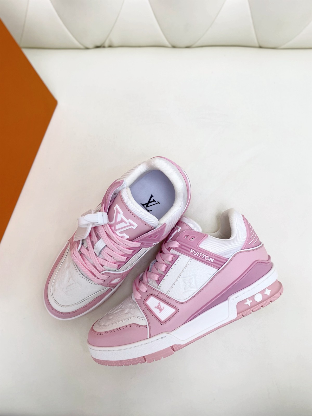 107 019#001-LV-shoes-06-Yupoo-2022SS
