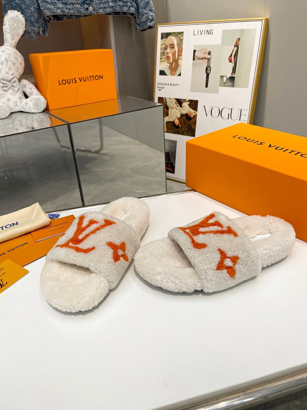 099 010#001-LV-shoes-06-Yupoo-2022SS