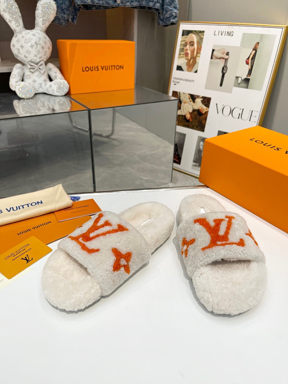 099 010#001-LV-shoes-06-Yupoo-2022SS