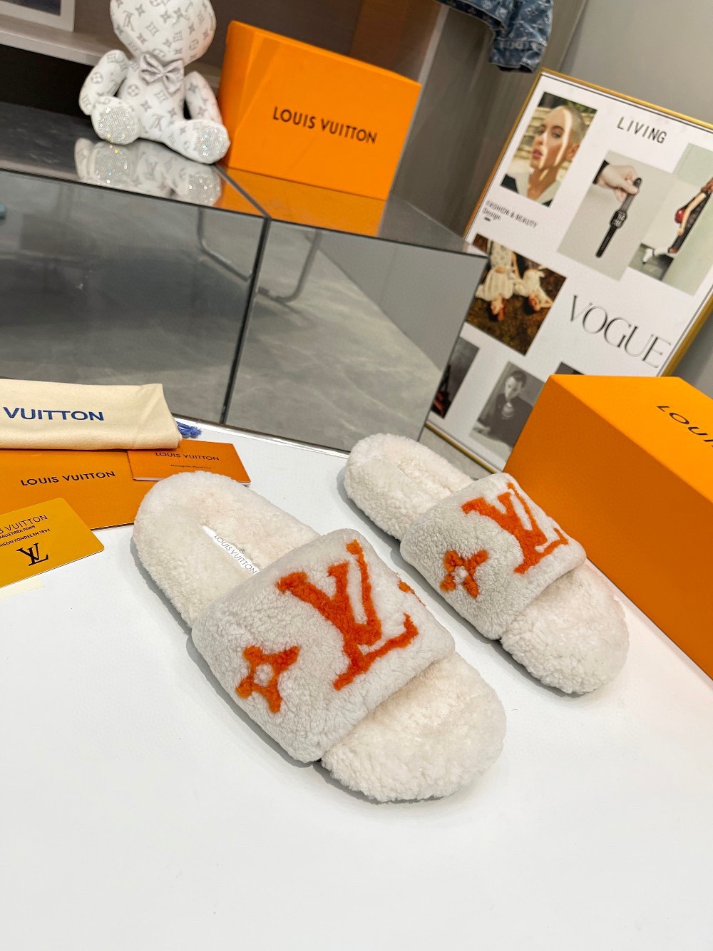 099 010#001-LV-shoes-06-Yupoo-2022SS