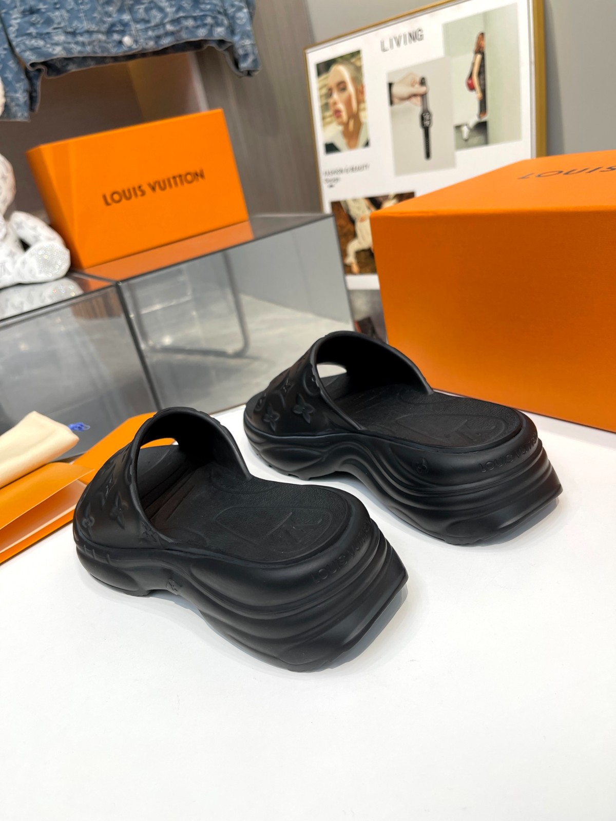 085 111#001-LV-shoes-2023SS