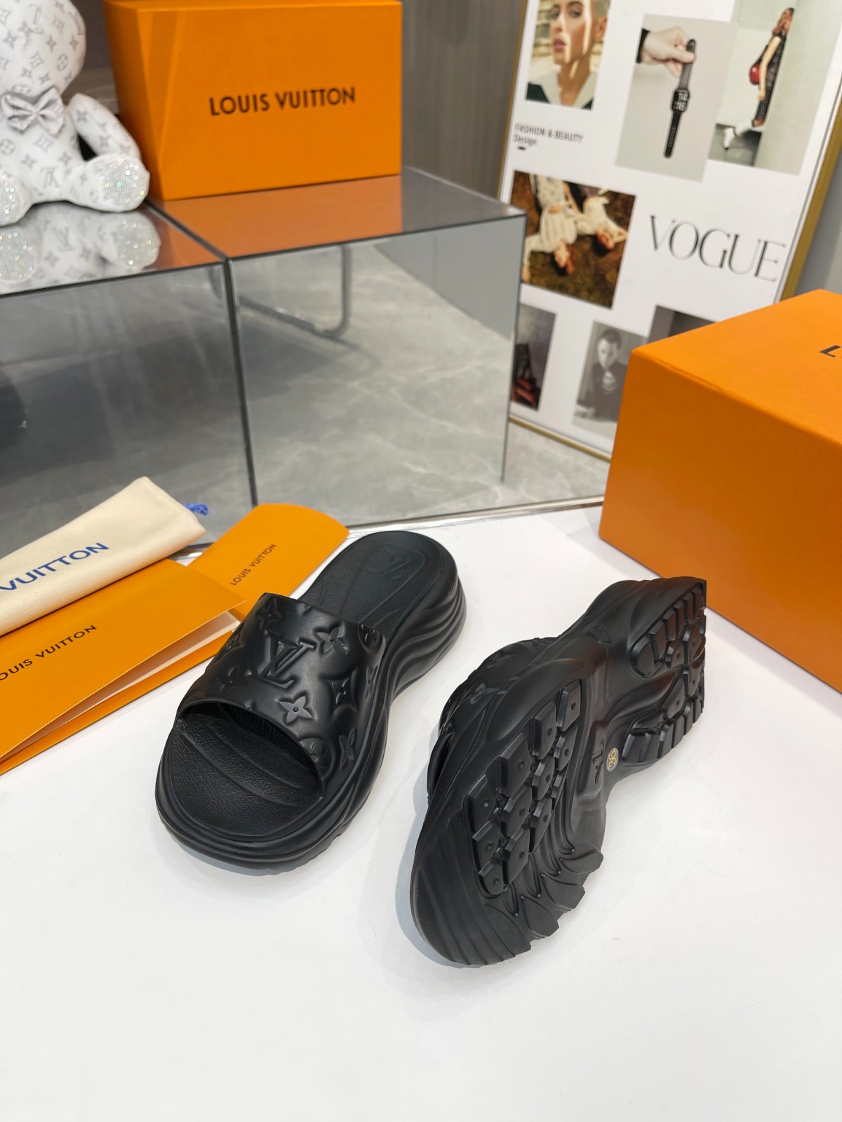 085 111#001-LV-shoes-2023SS