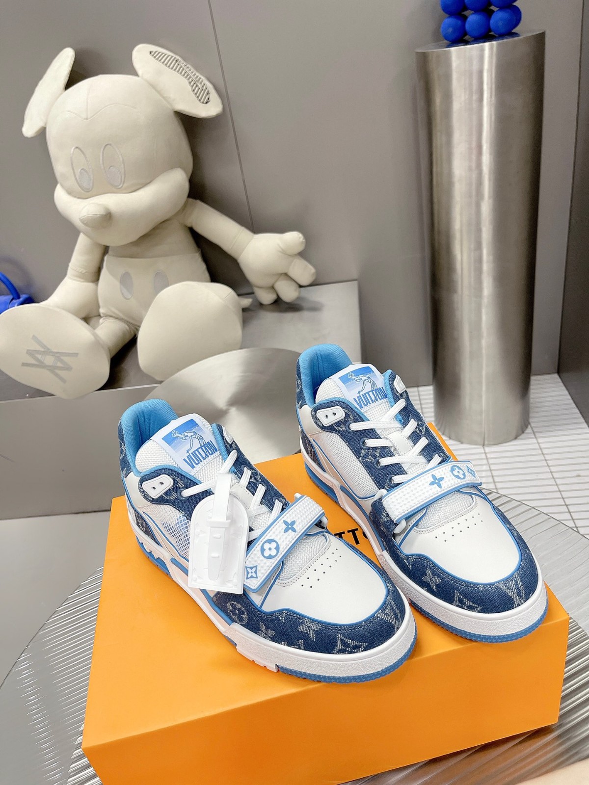 082 108#001-LV-shoes-2023SS