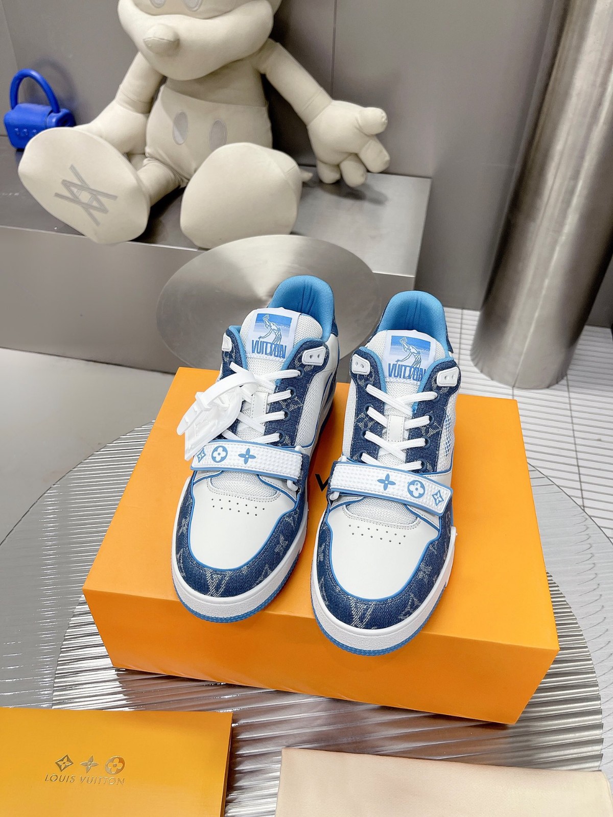 082 108#001-LV-shoes-2023SS