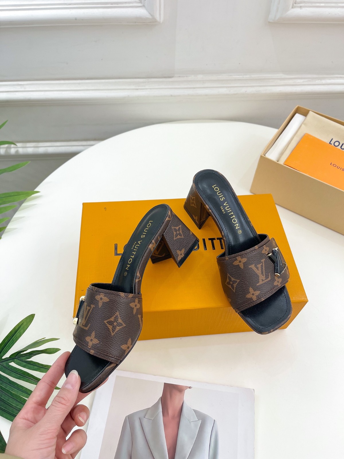 077 103#001-LV-shoes-2023SS