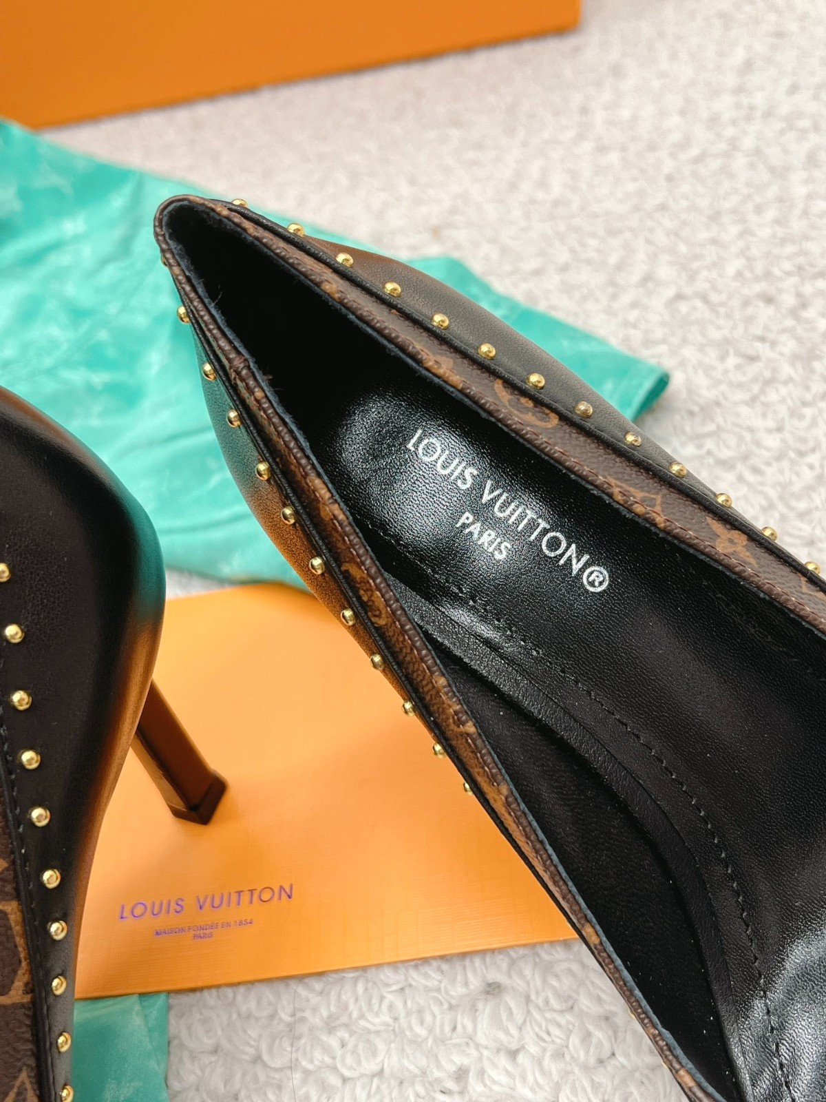 062 085#001-LV-shoes-2023SS