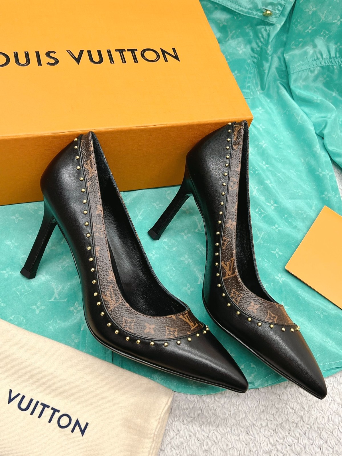 062 085#001-LV-shoes-2023SS