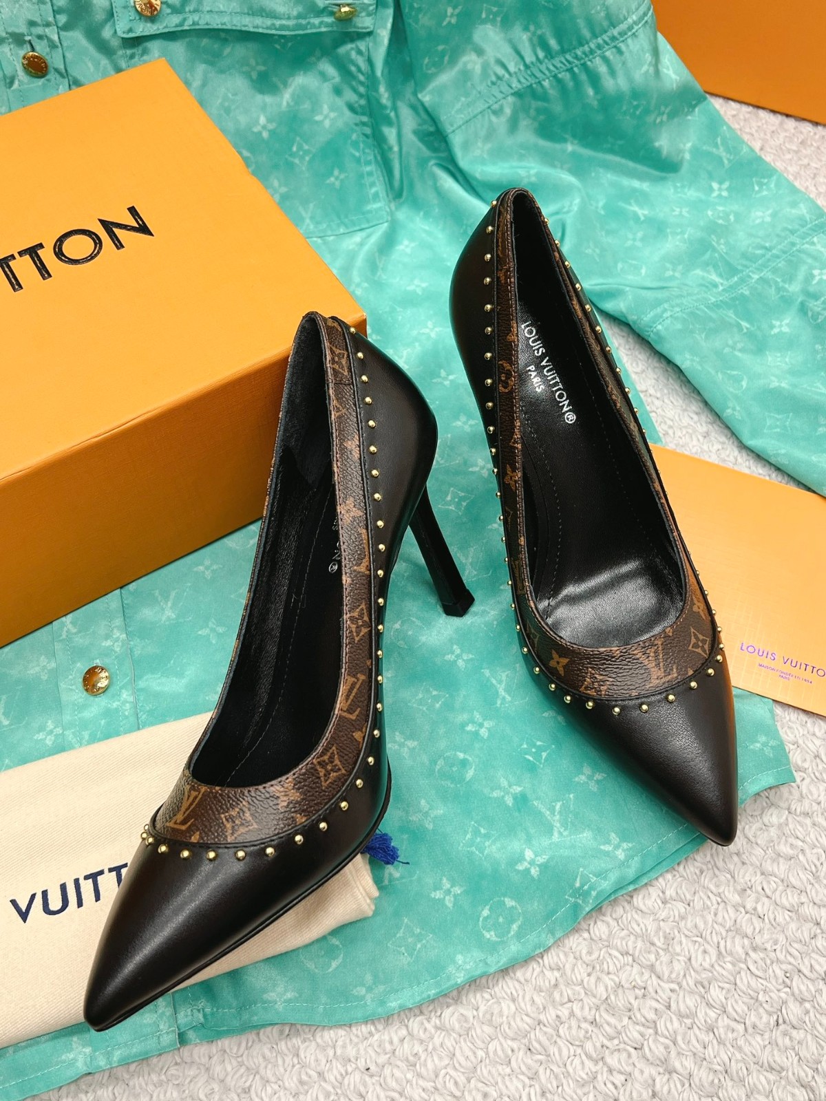 062 085#001-LV-shoes-2023SS