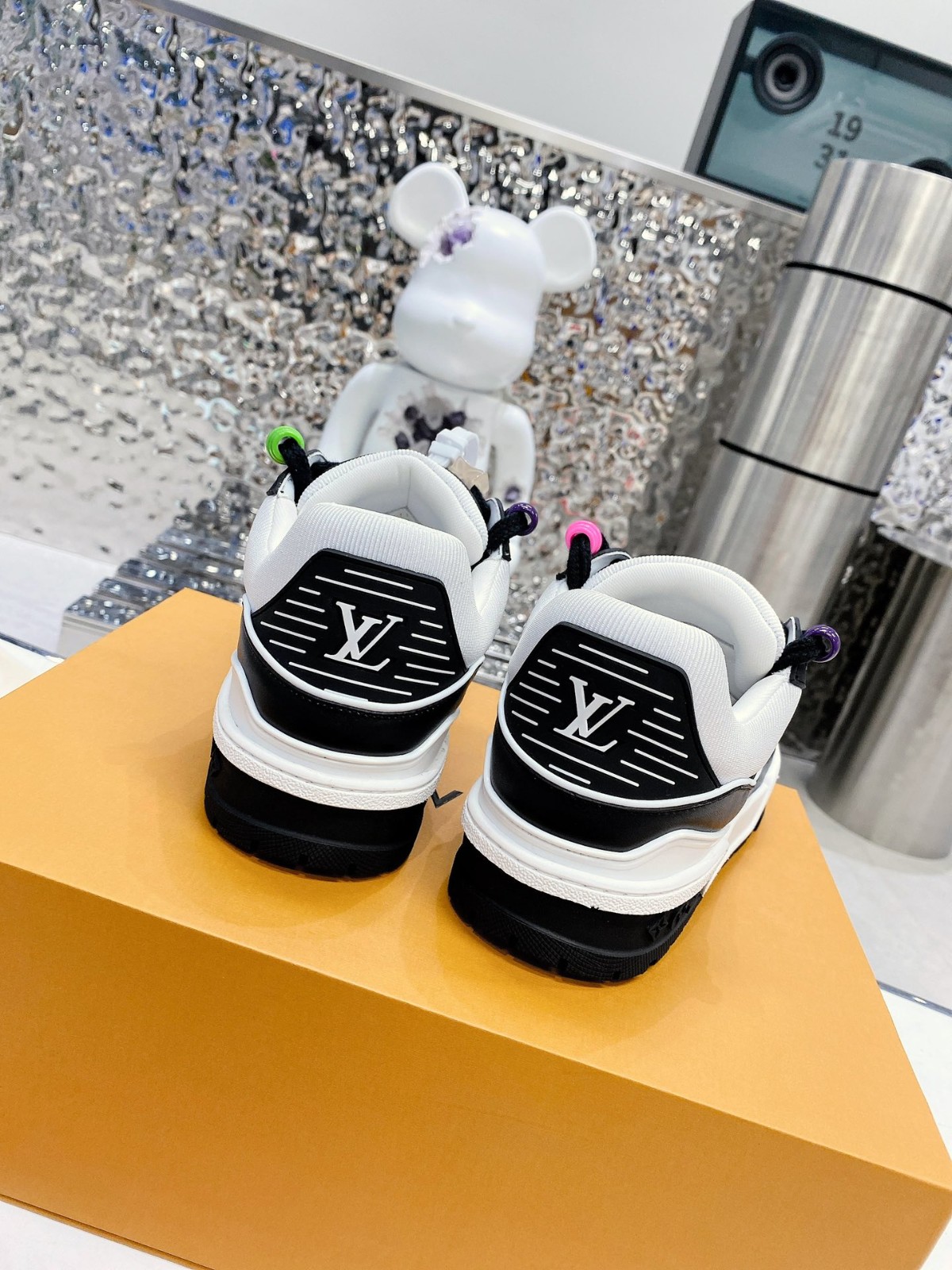 059 082#001-LV-shoes-2023SS