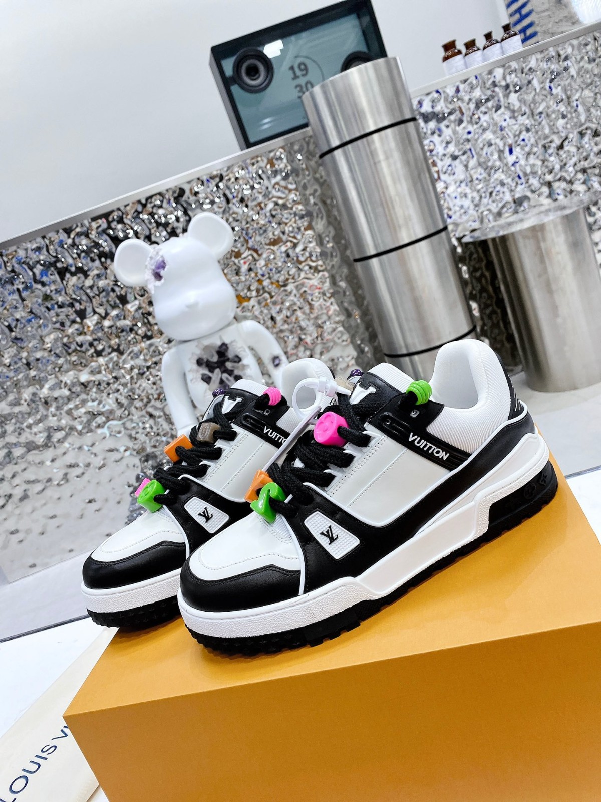 059 082#001-LV-shoes-2023SS