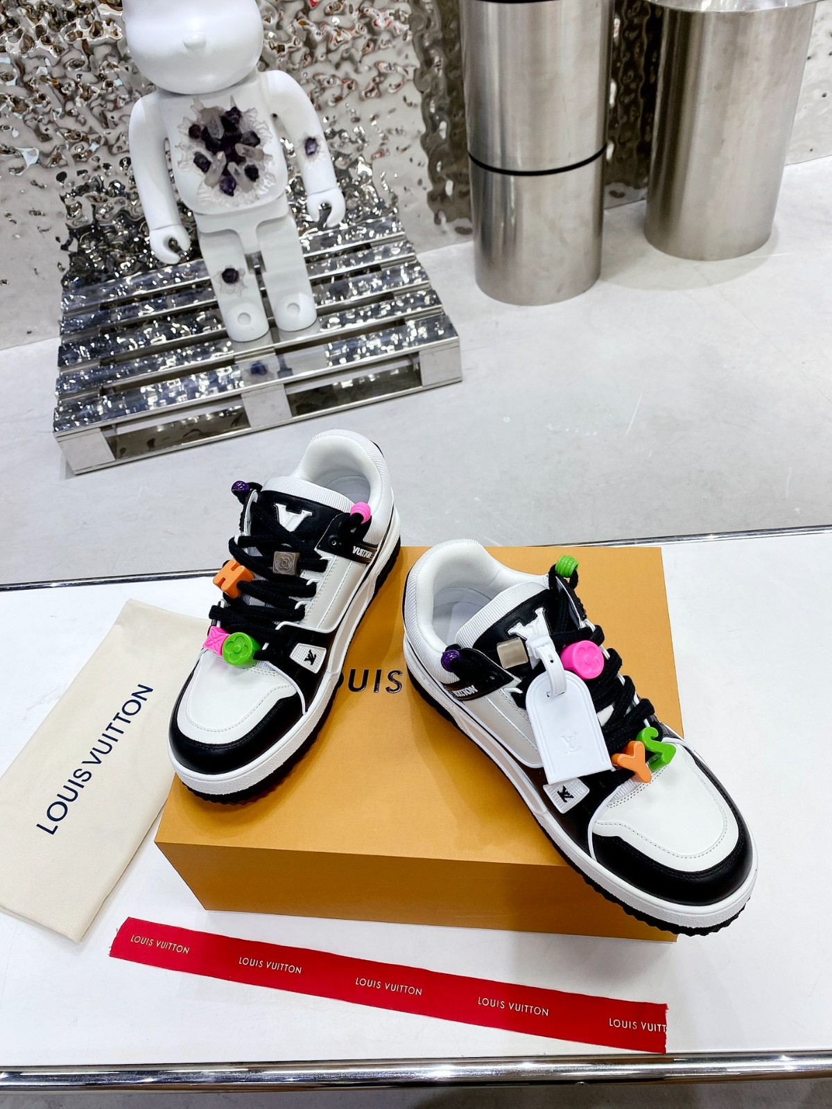 059 082#001-LV-shoes-2023SS