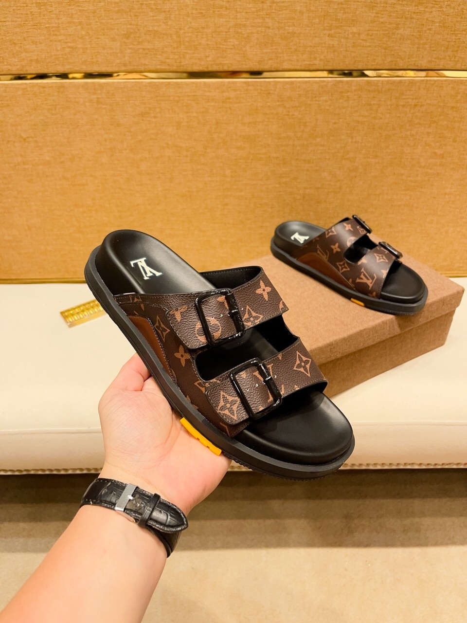 052 075#001-LV-shoes-2023SS