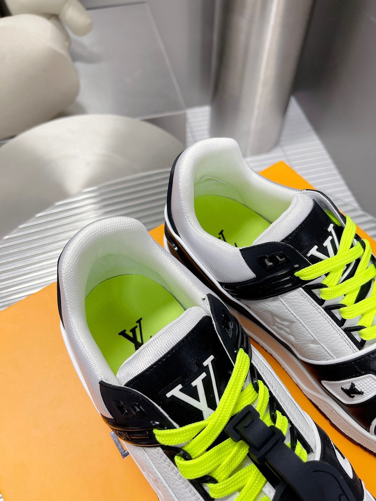 048 071#001-LV-shoes-2023SS