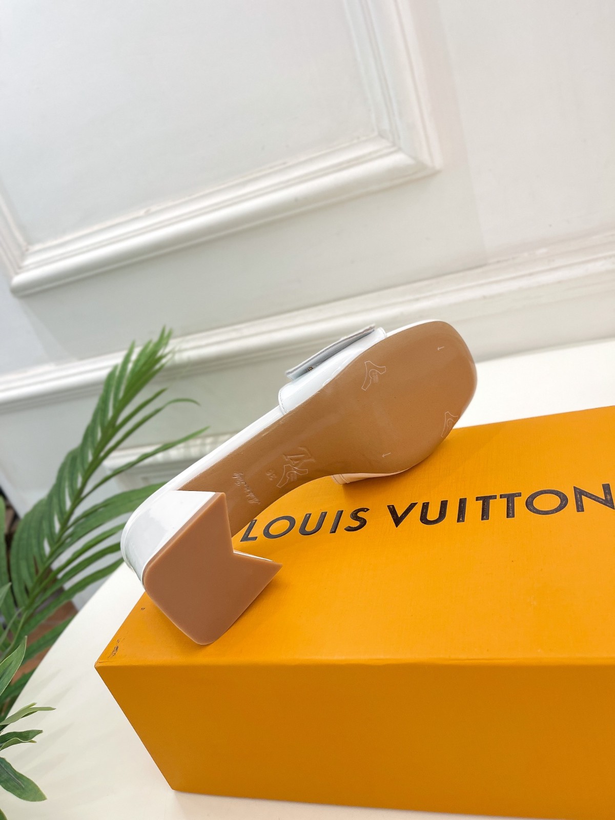 036 058#001-LV-shoes-2023SS