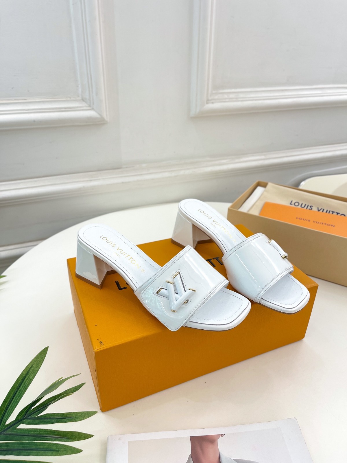 036 058#001-LV-shoes-2023SS