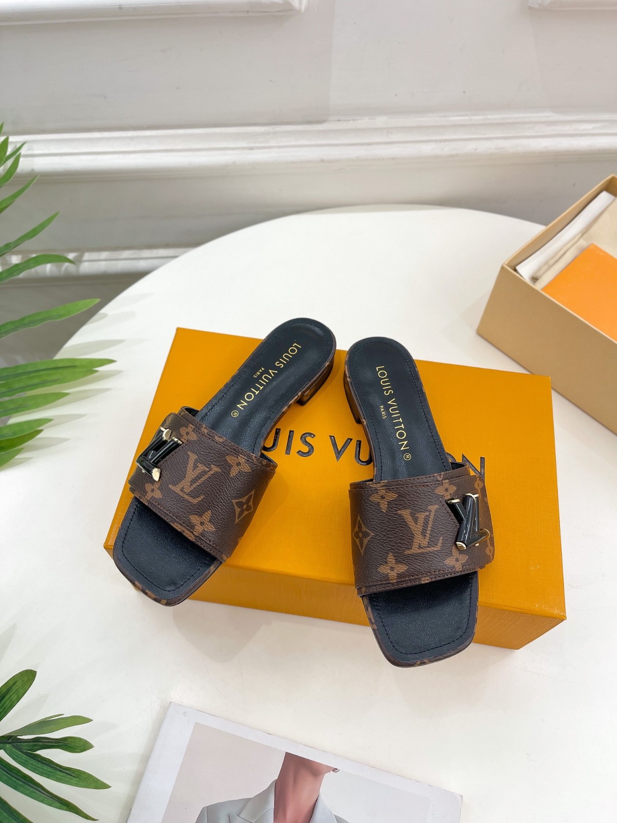 034 056#001-LV-shoes-2023SS