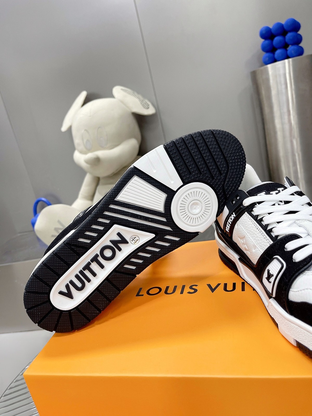 032 054#001-LV-shoes-2023SS
