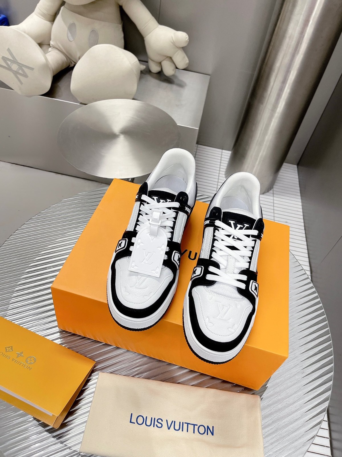 032 054#001-LV-shoes-2023SS