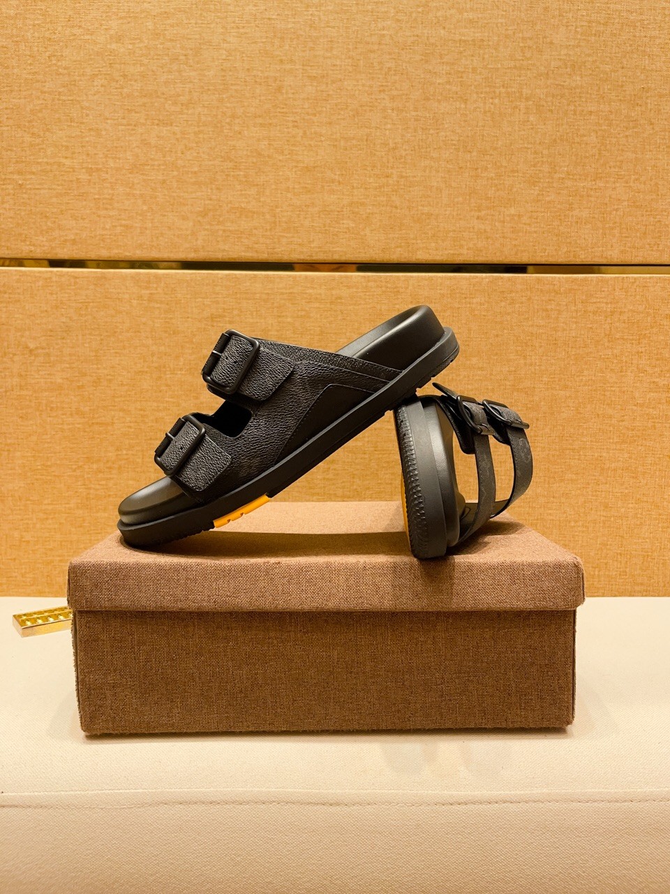 014 036#001-LV-shoes-2023SS