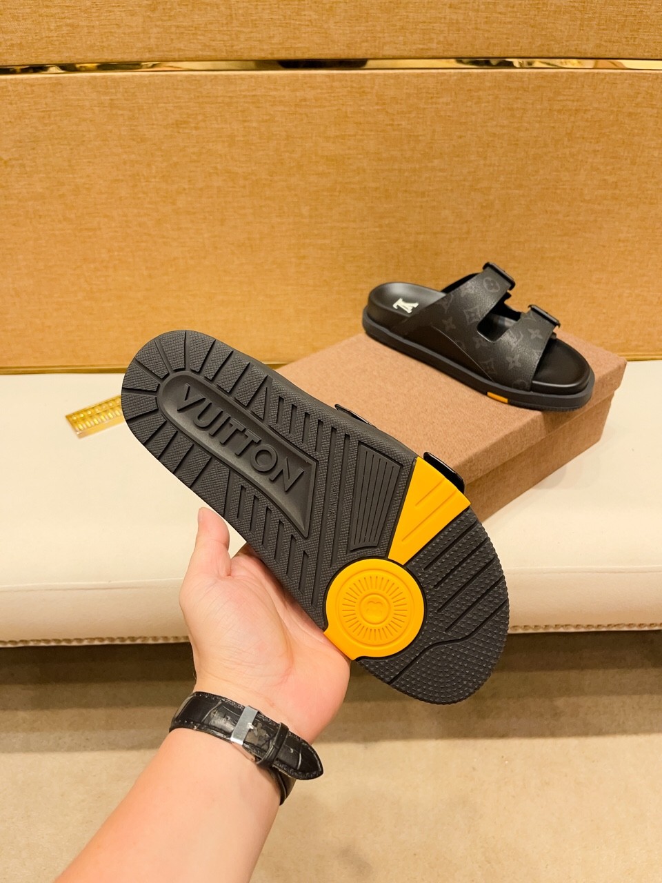 014 036#001-LV-shoes-2023SS