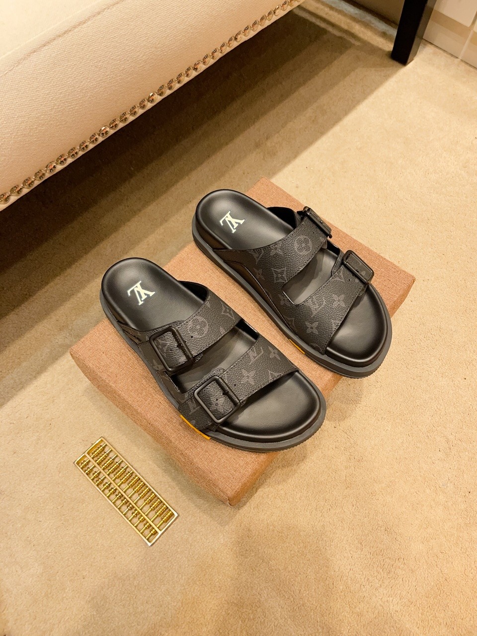 014 036#001-LV-shoes-2023SS