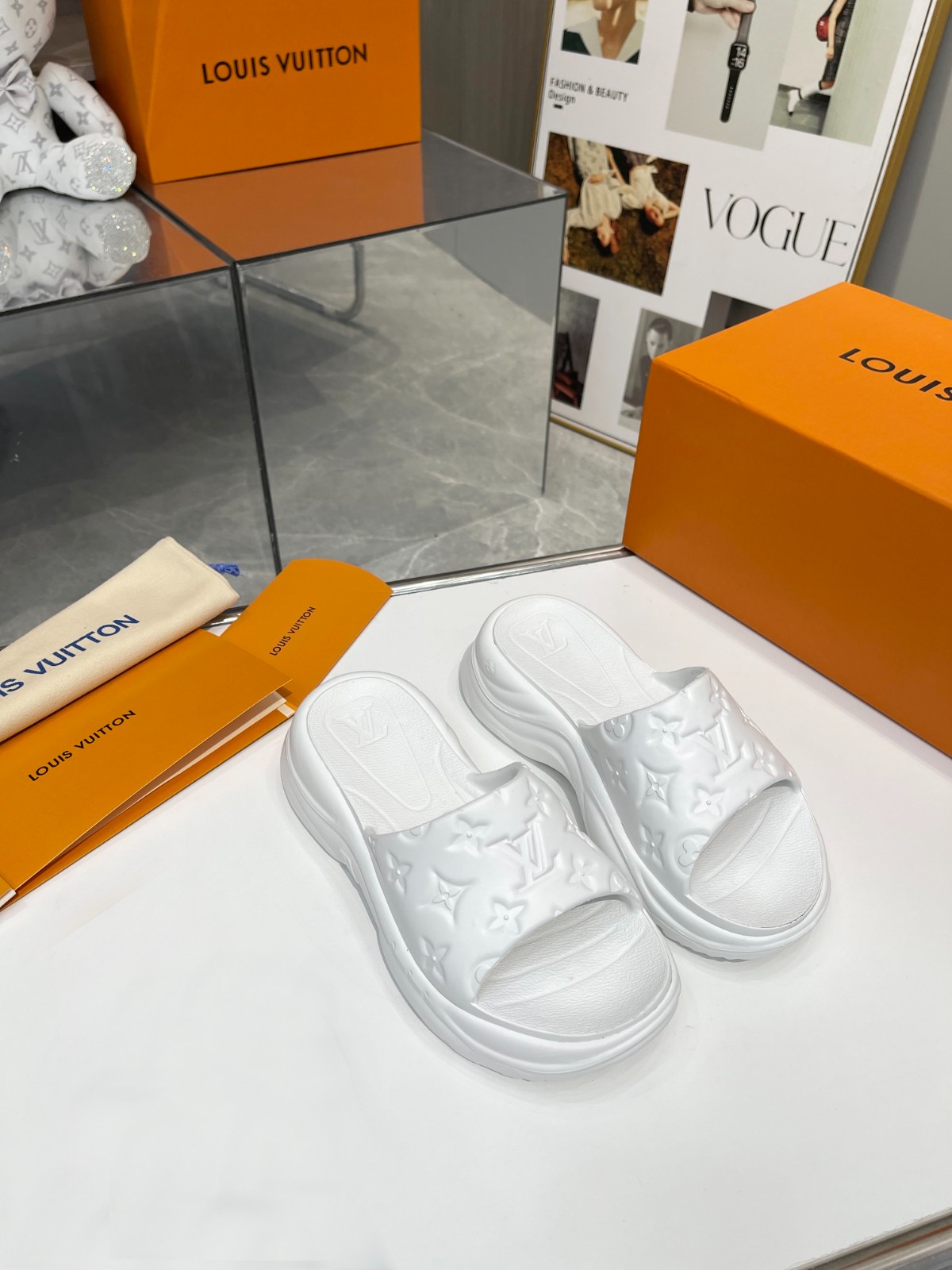 007 029#001-LV-shoes-2023SS
