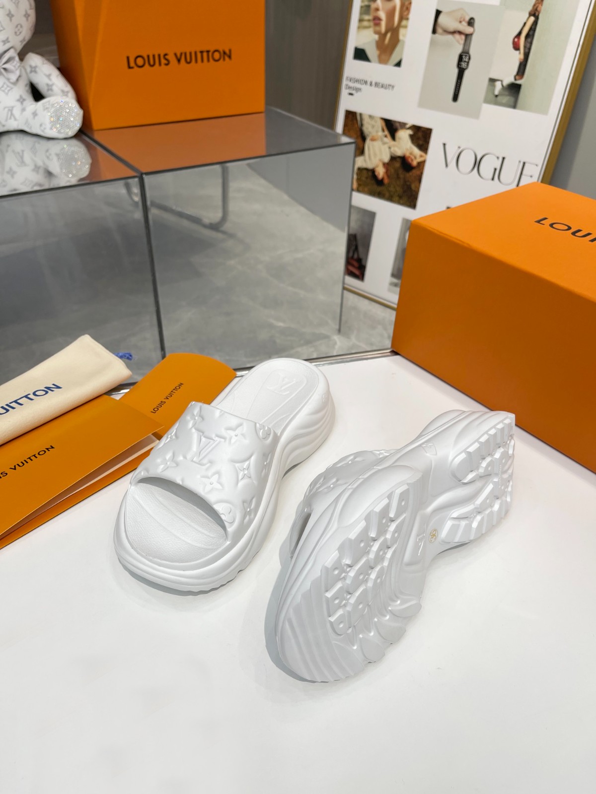 007 029#001-LV-shoes-2023SS