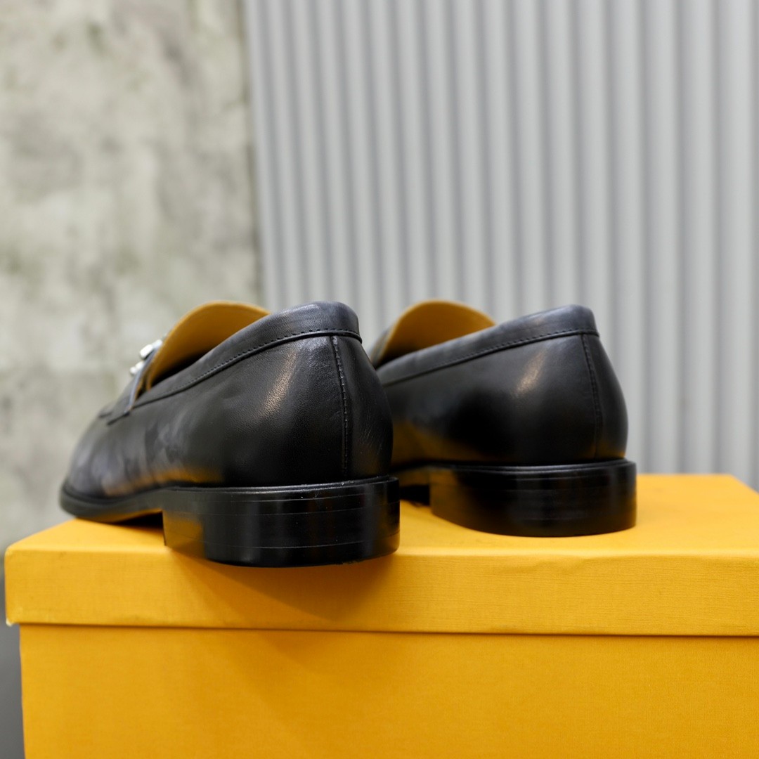 115 017#001-LV-shoes-2023SS