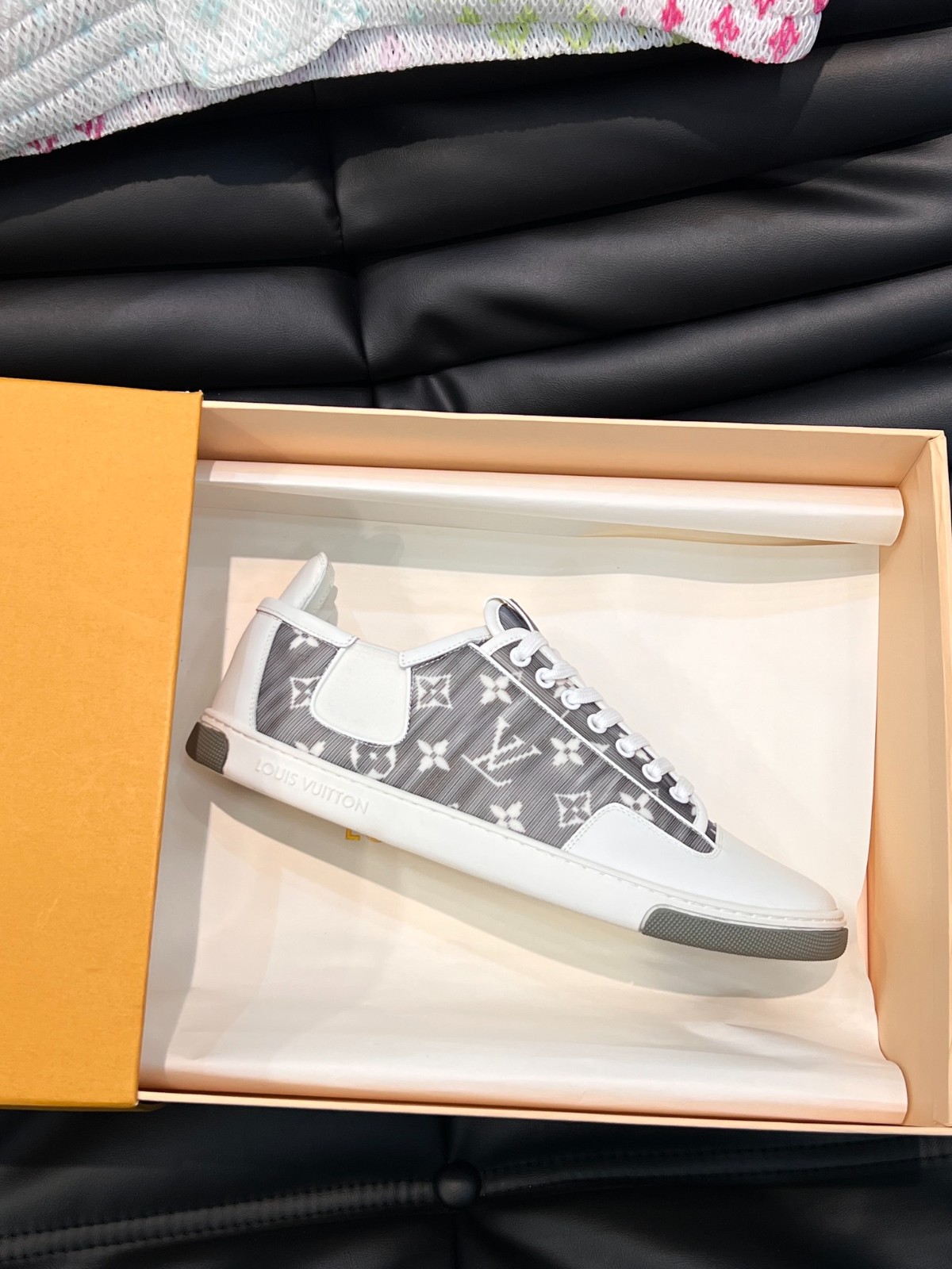 069 089#001-LV-shoes-01-2023SS