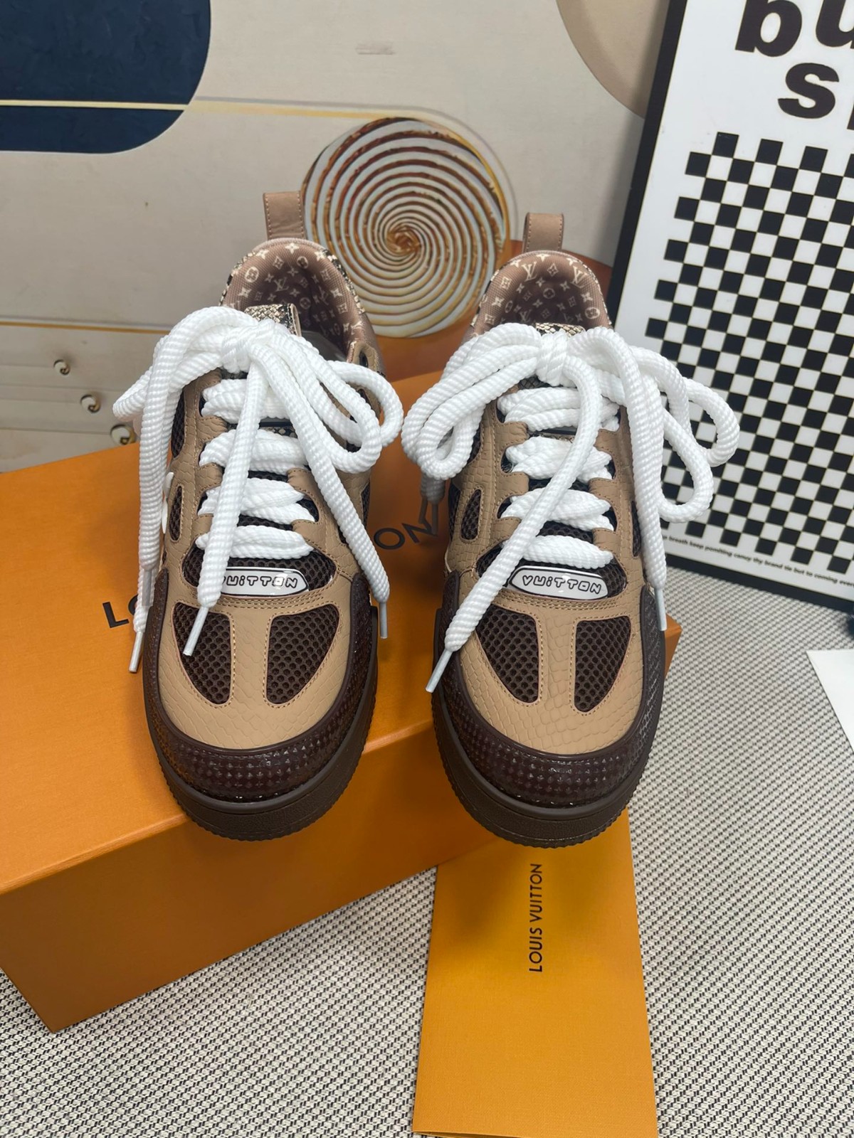 067 087#001-LV-shoes-01-2023SS