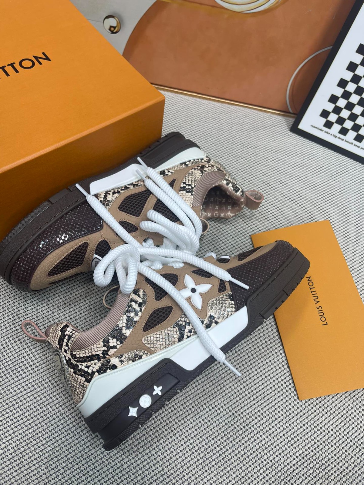 067 087#001-LV-shoes-01-2023SS