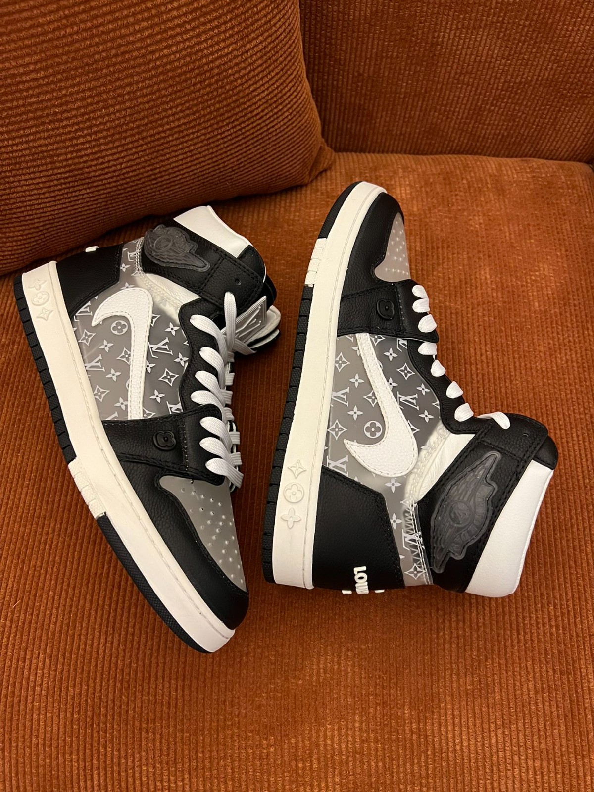 060 079#001-LV-shoes-01-2023SS