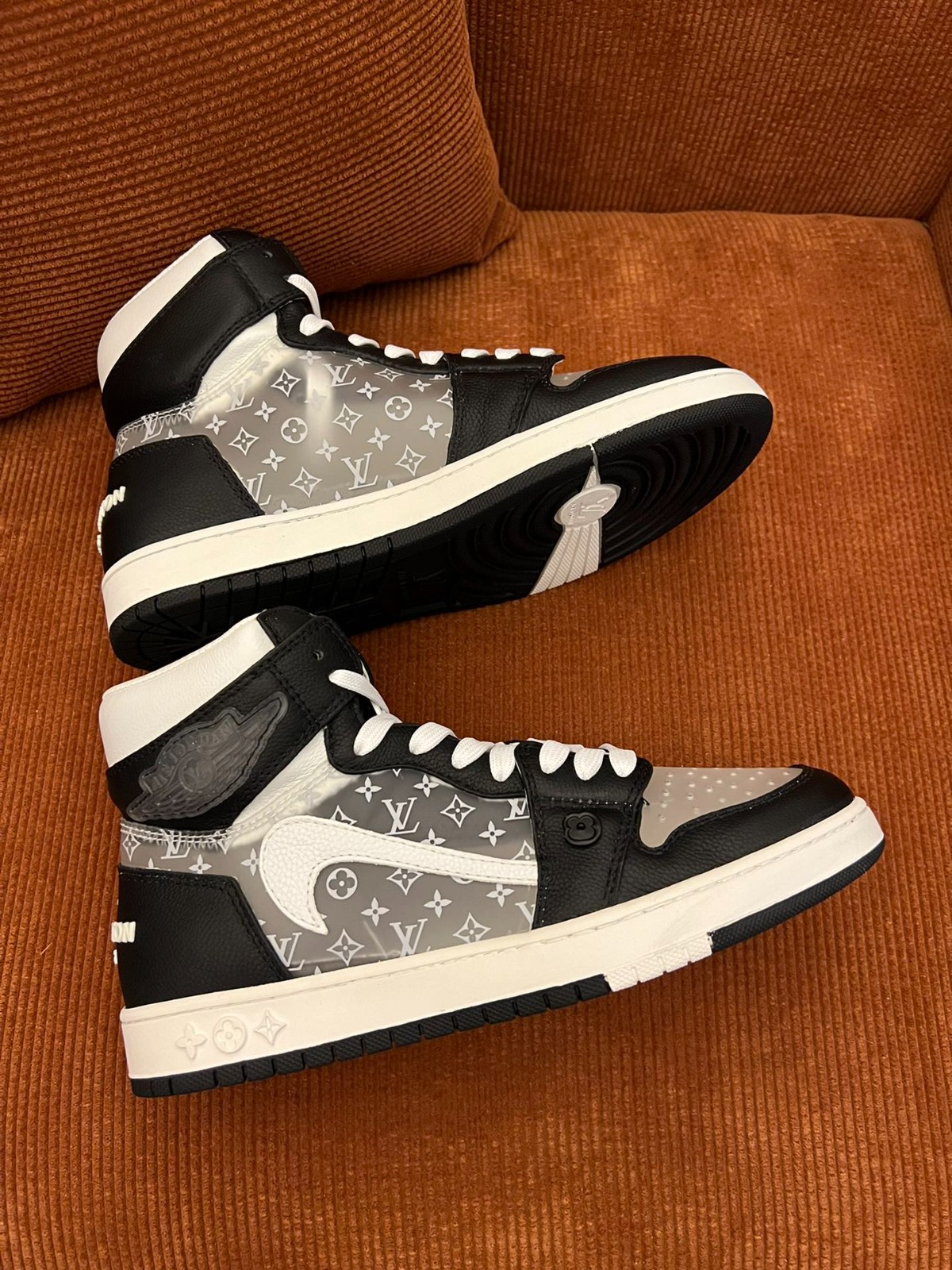 060 079#001-LV-shoes-01-2023SS