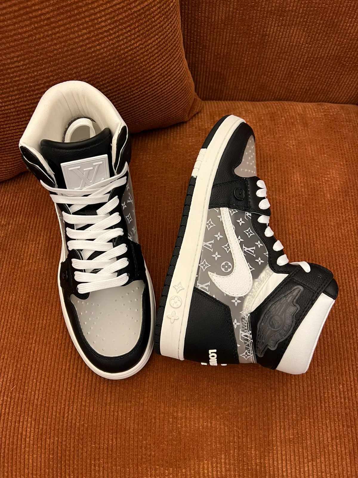 060 079#001-LV-shoes-01-2023SS