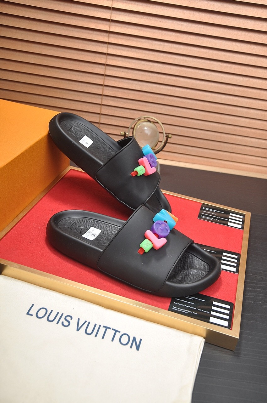 057 076#001-LV-shoes-01-2023SS
