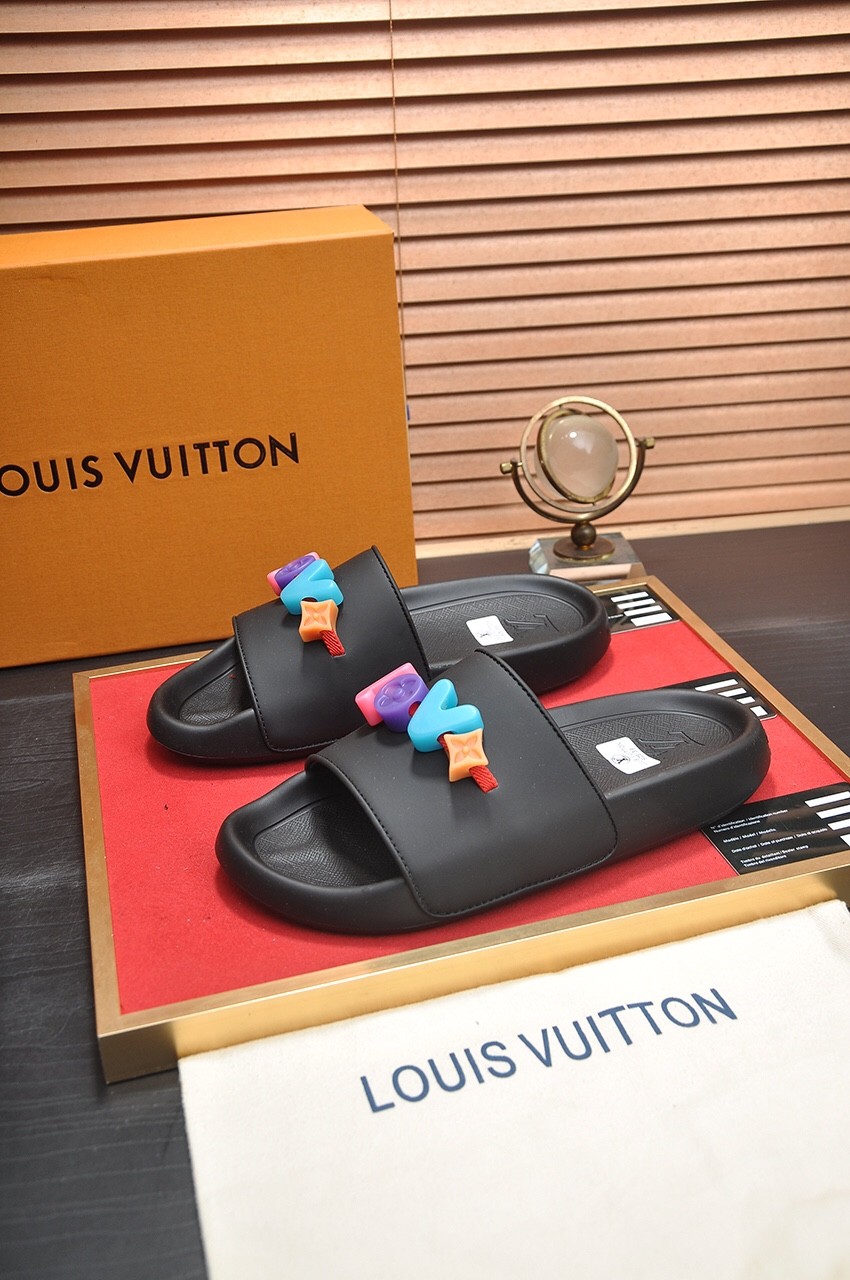 057 076#001-LV-shoes-01-2023SS