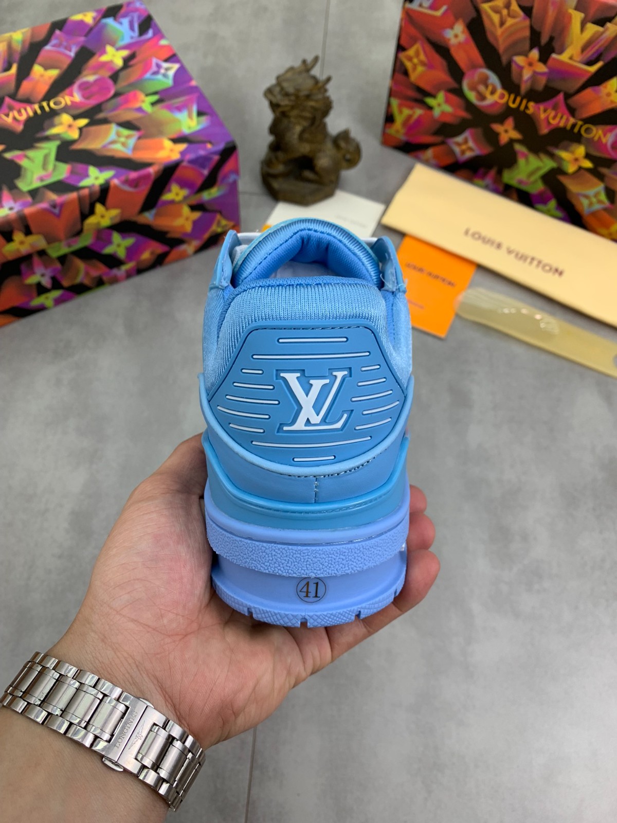 054 073#001-LV-shoes-01-2023SS