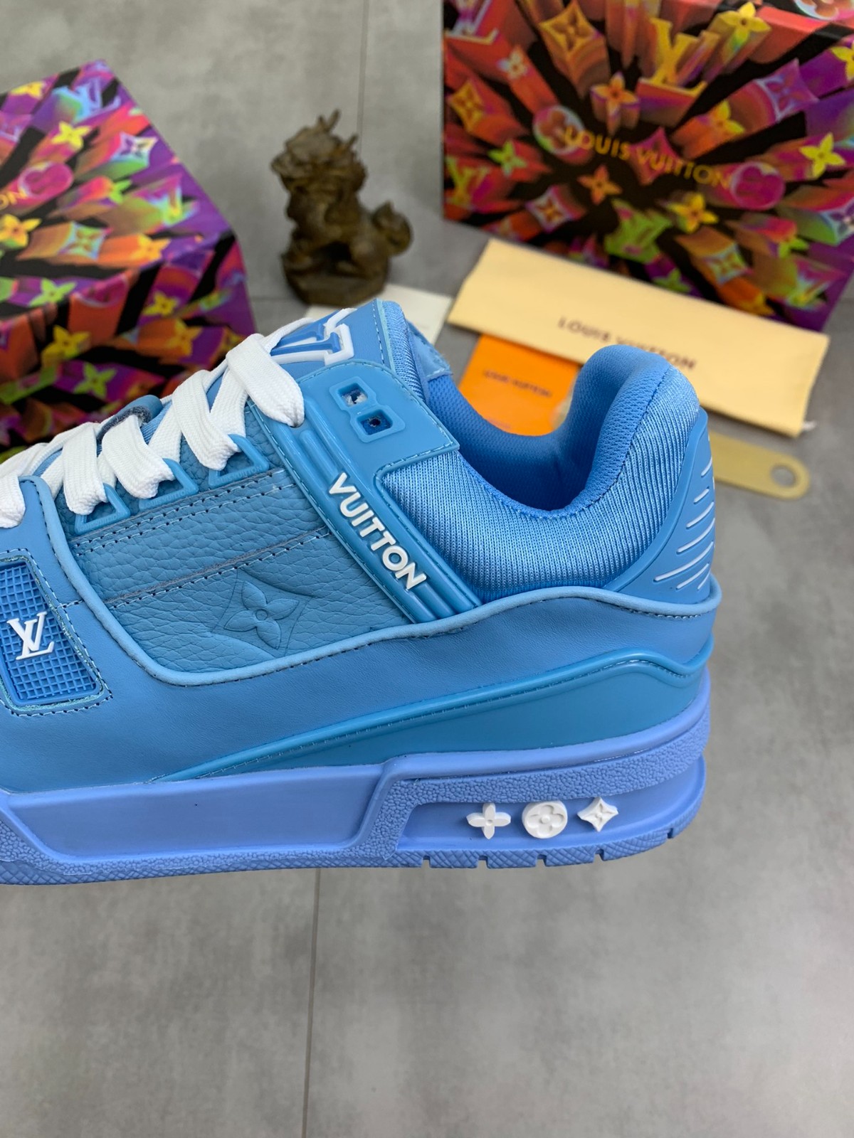 054 073#001-LV-shoes-01-2023SS