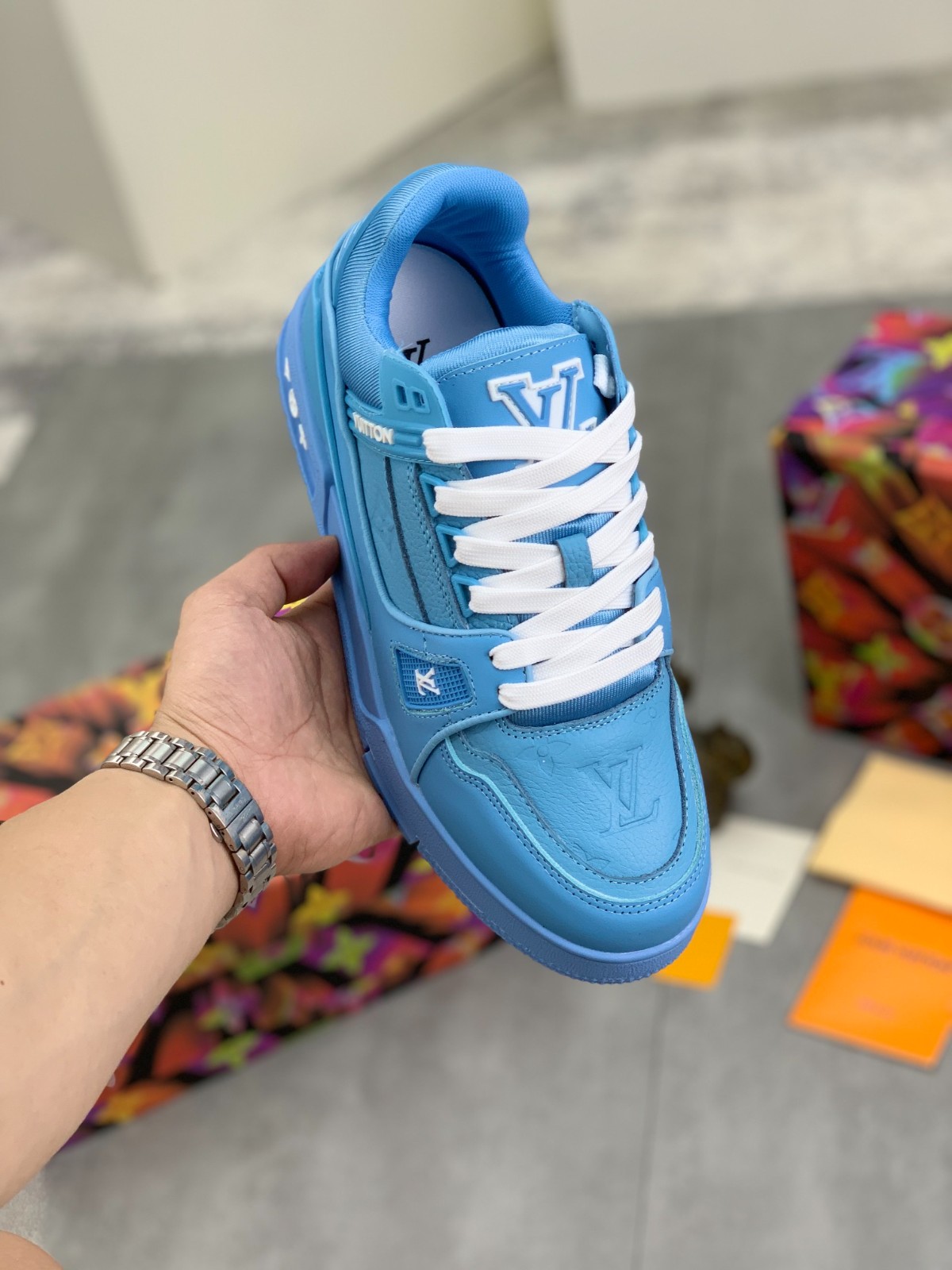 054 073#001-LV-shoes-01-2023SS