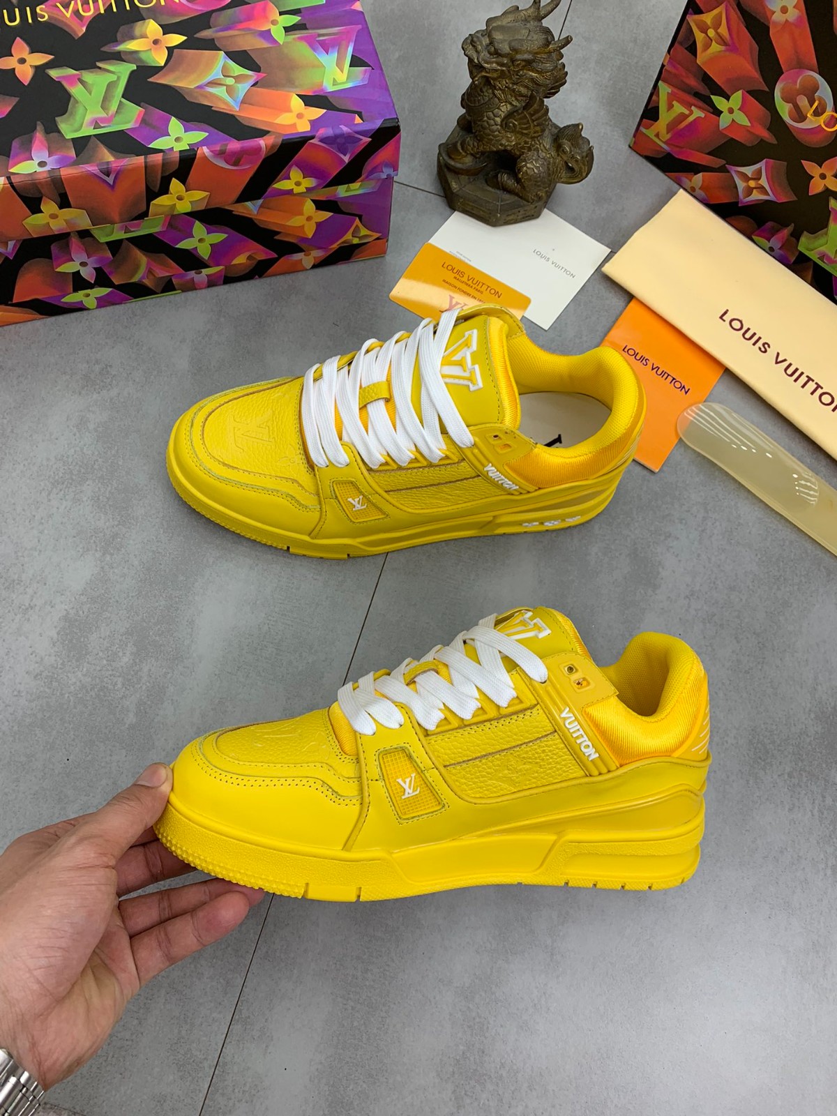 053 072#001-LV-shoes-01-2023SS