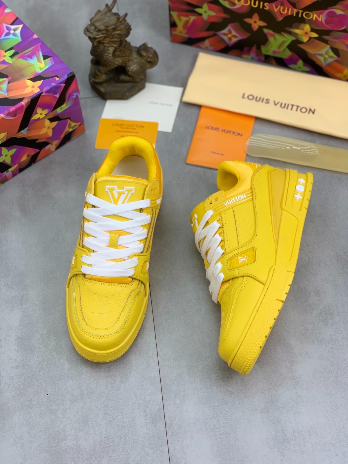 053 072#001-LV-shoes-01-2023SS