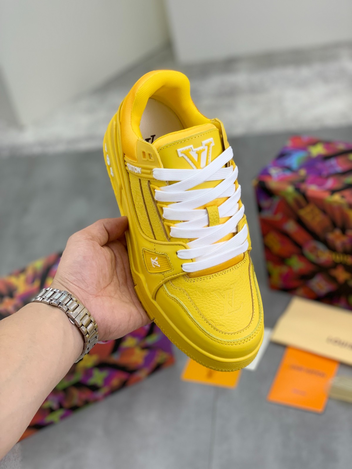 053 072#001-LV-shoes-01-2023SS