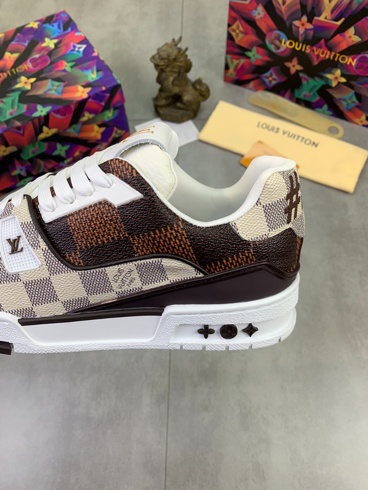 051 070#001-LV-shoes-01-2023SS