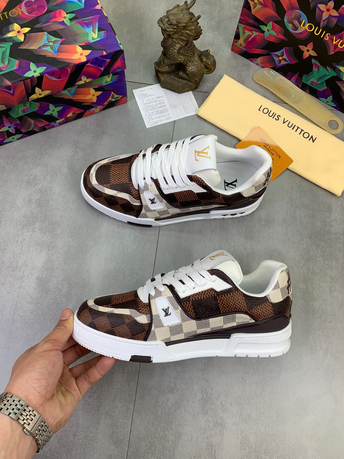 051 070#001-LV-shoes-01-2023SS