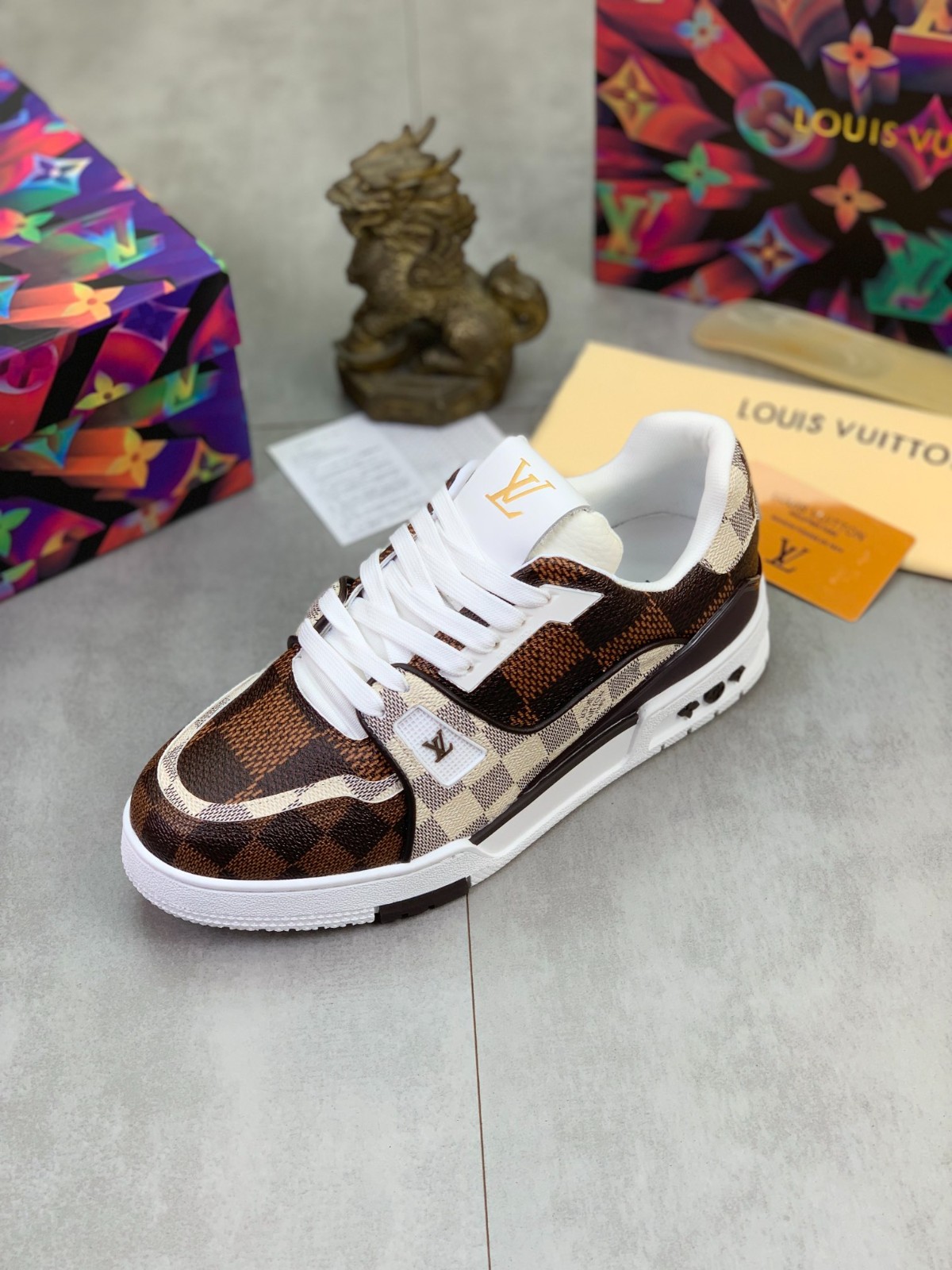 051 070#001-LV-shoes-01-2023SS