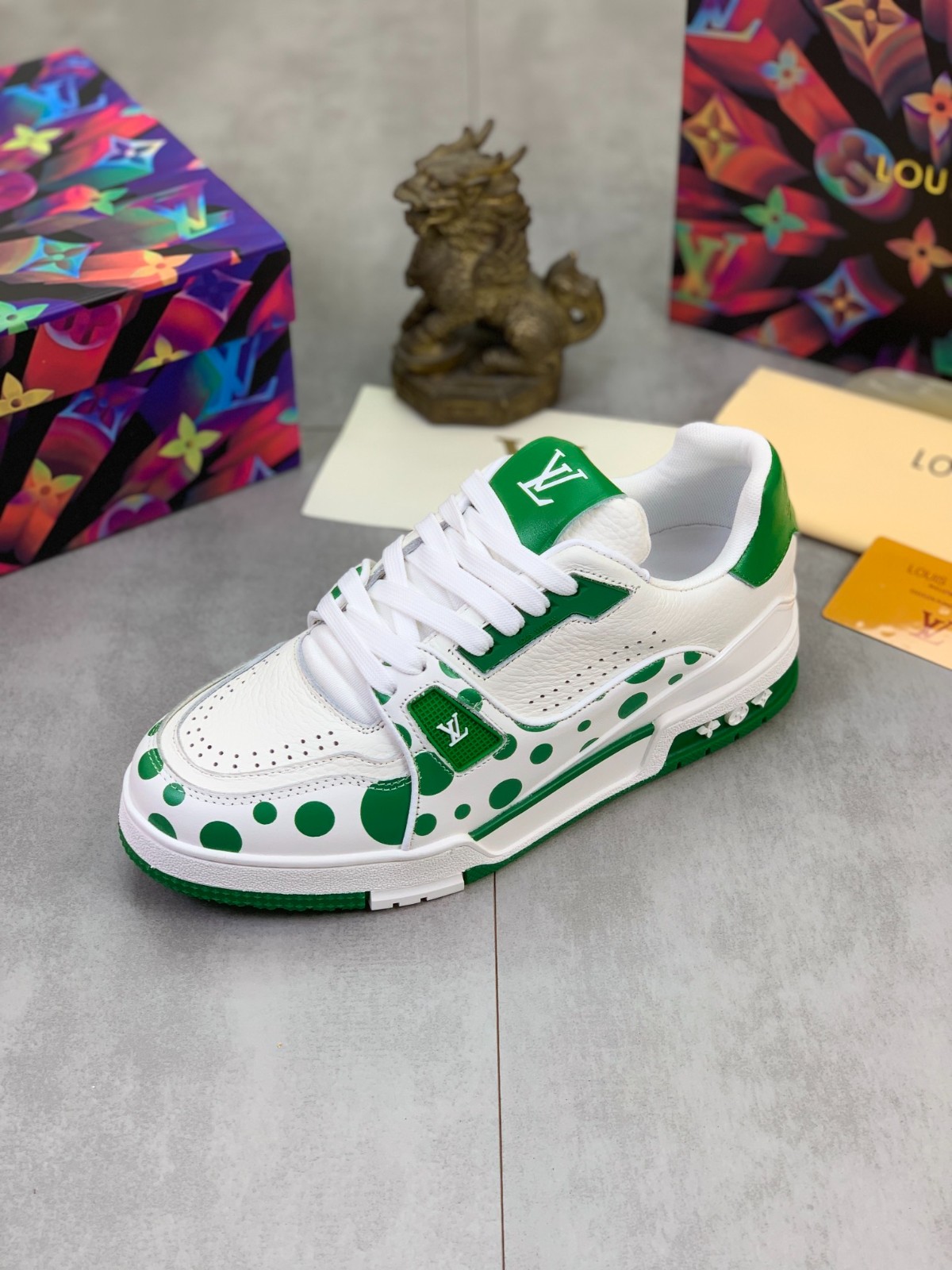 047 066#001-LV-shoes-01-2023SS