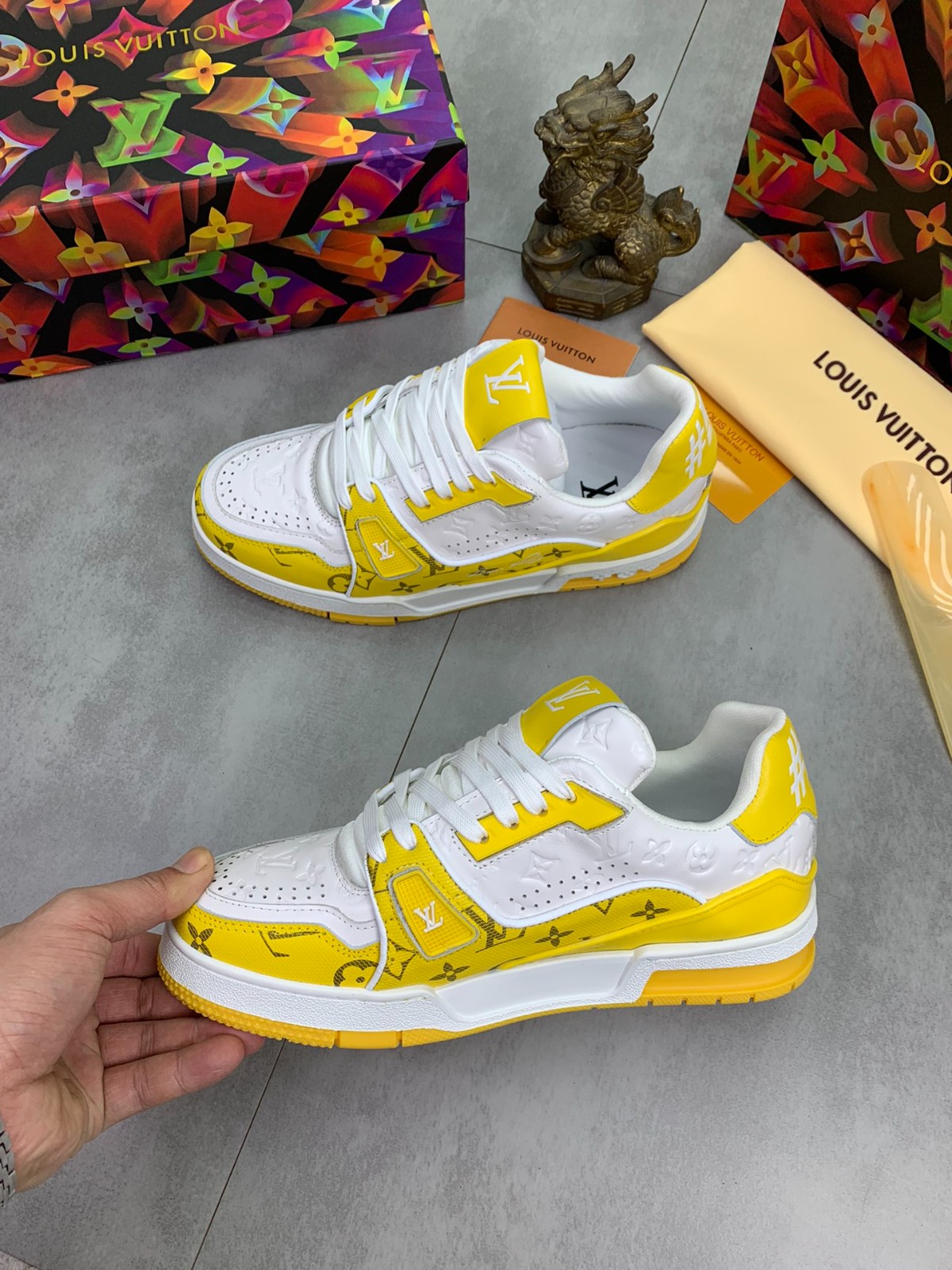044 061#001-LV-shoes-01-2023SS